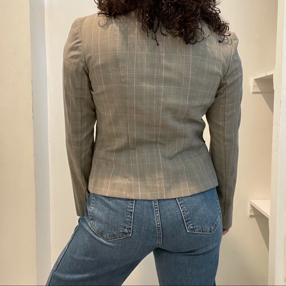 Bisou Bisou Grey Blazer with Pink Details - Picture 4 of 5